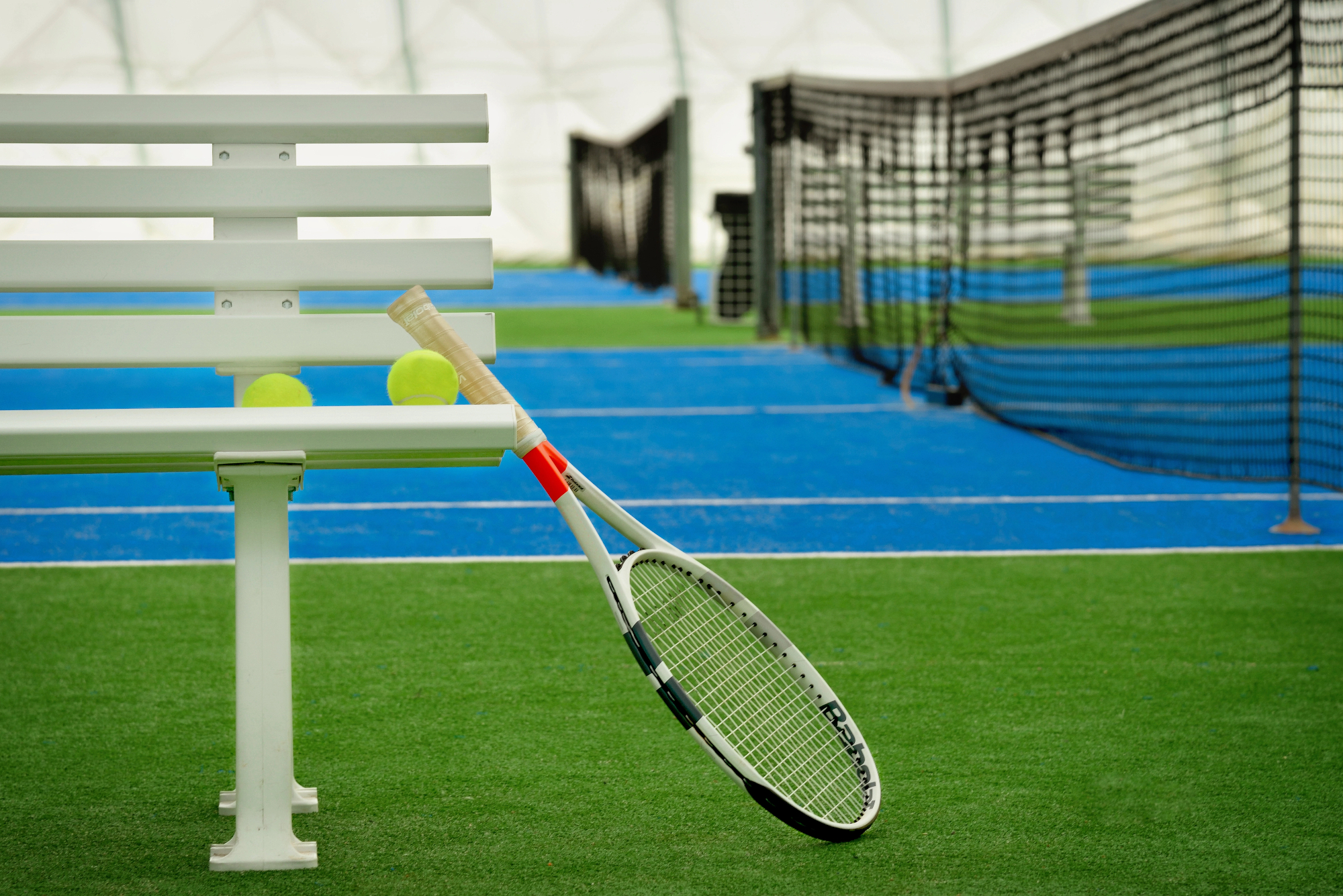 Kaj more imeti tenis dvorana in na kaj biti pozoren
